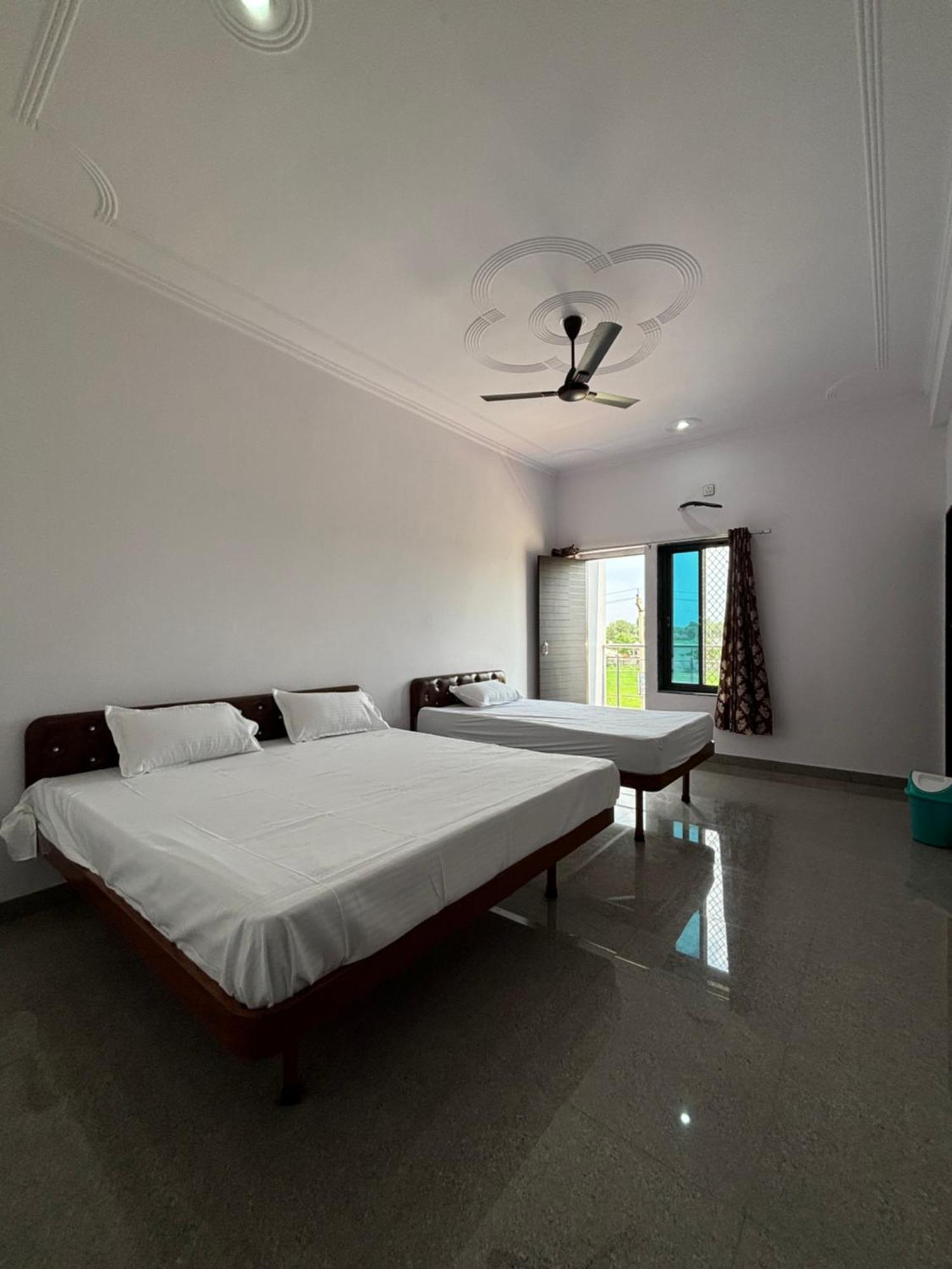 Hotel Raghunath Palace Khatu Экстерьер фото