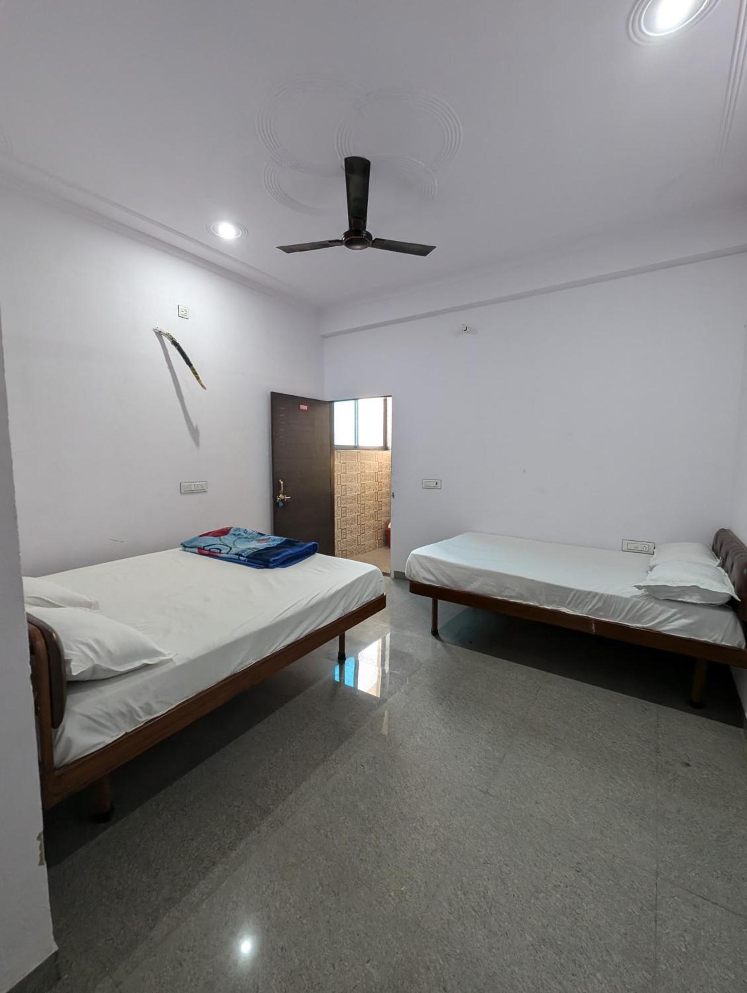 Hotel Raghunath Palace Khatu Экстерьер фото