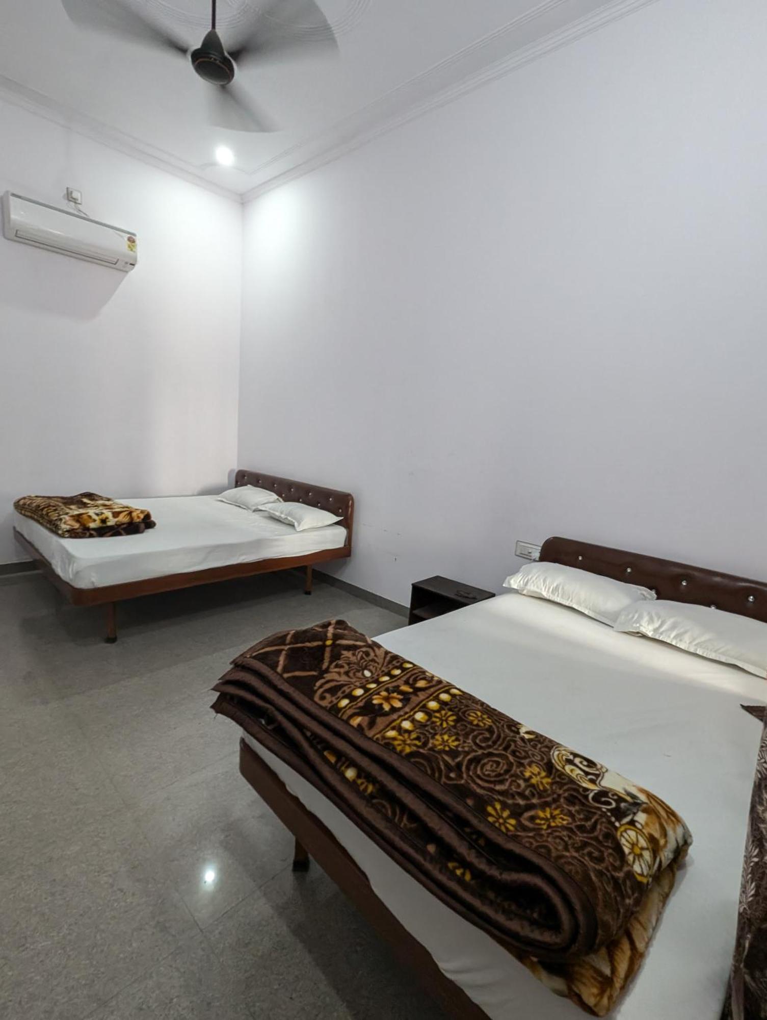 Hotel Raghunath Palace Khatu Экстерьер фото